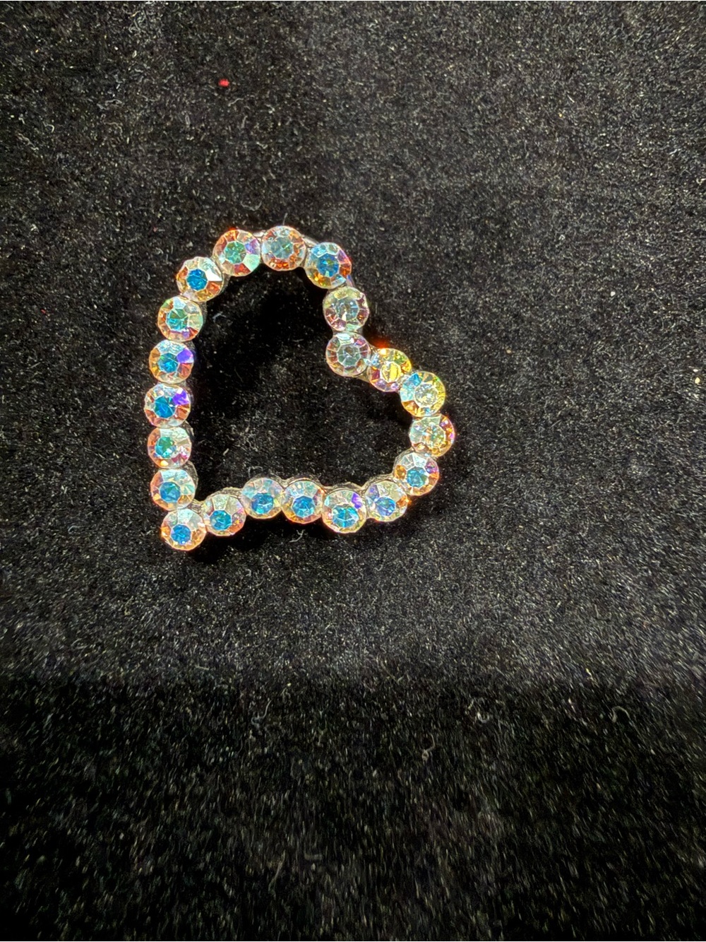 Crystal Heart pendant in Iridescent silver